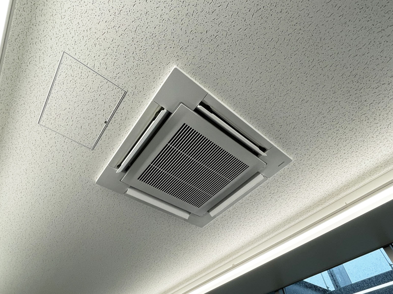 空調
