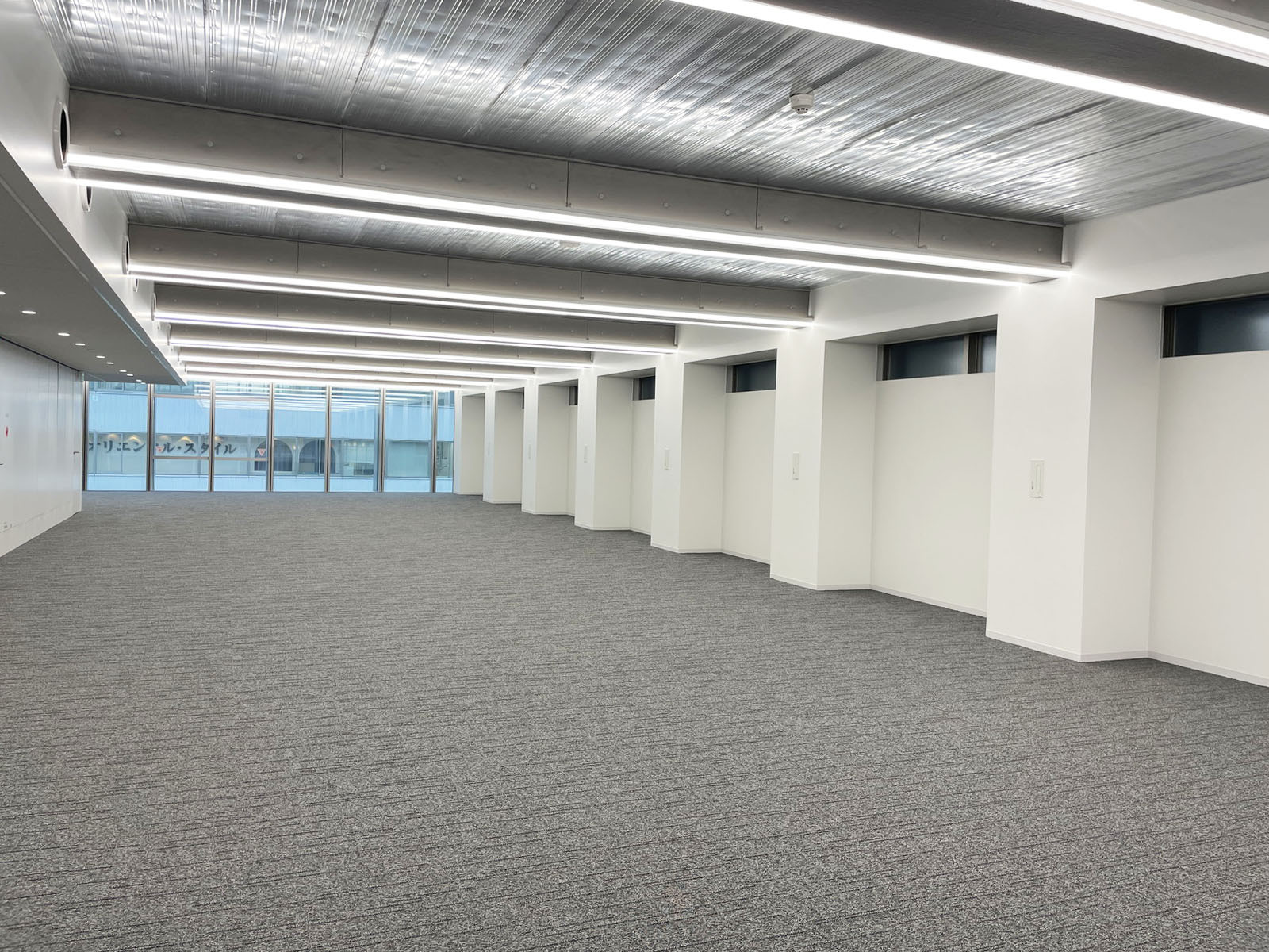 オフィス室内参考画像（8階・81坪）