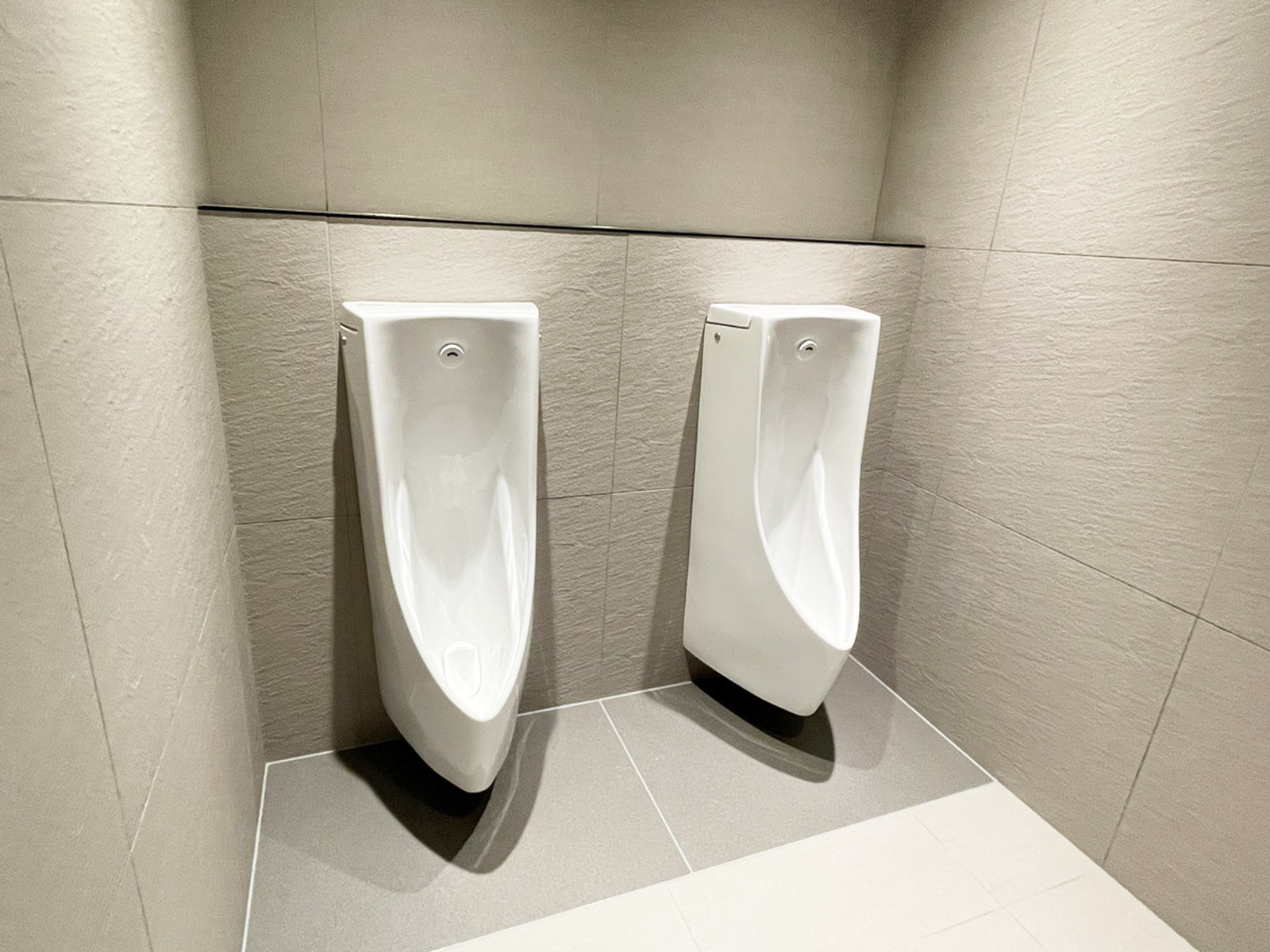 男性用トイレ