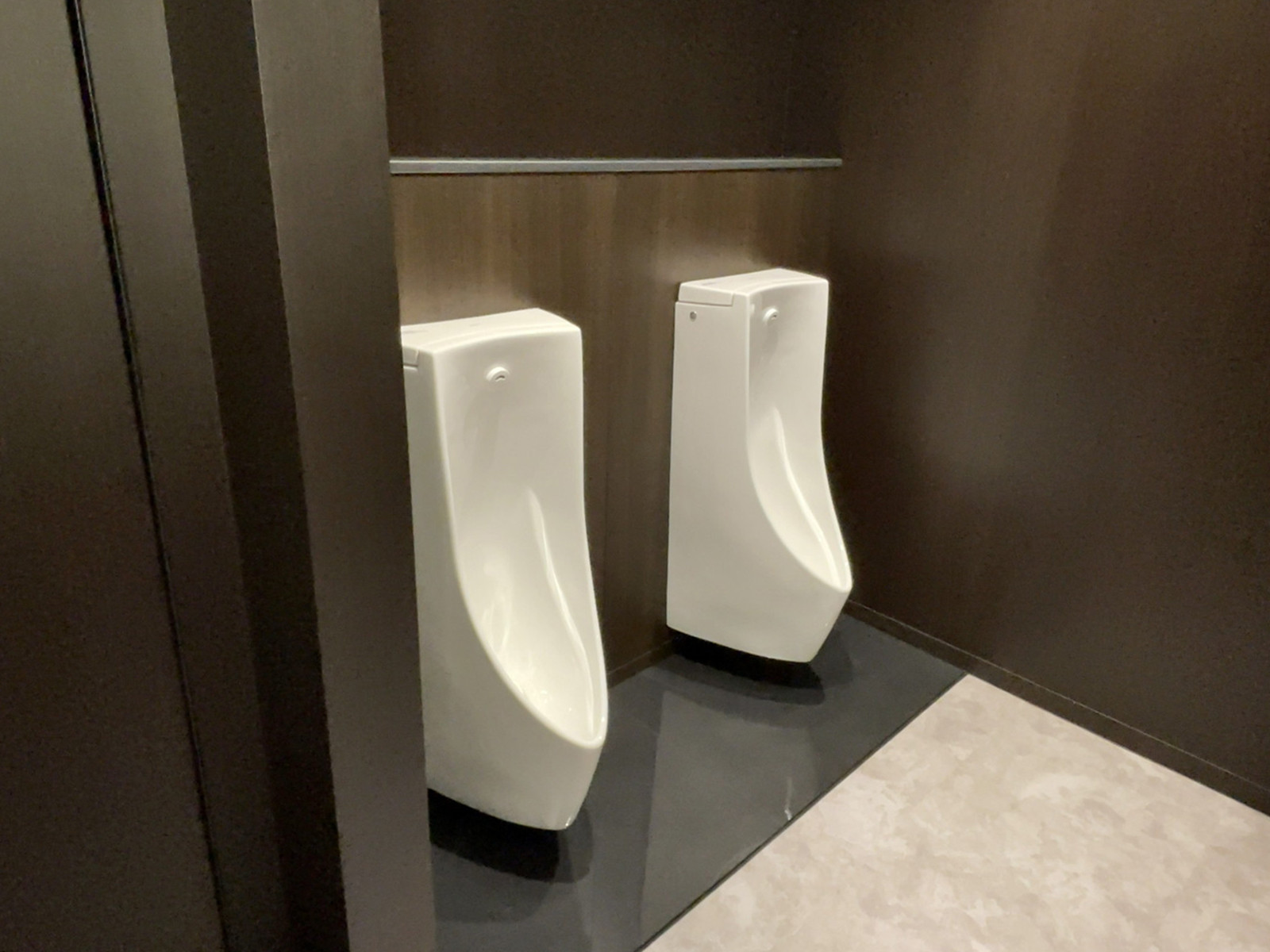 男性用トイレ
