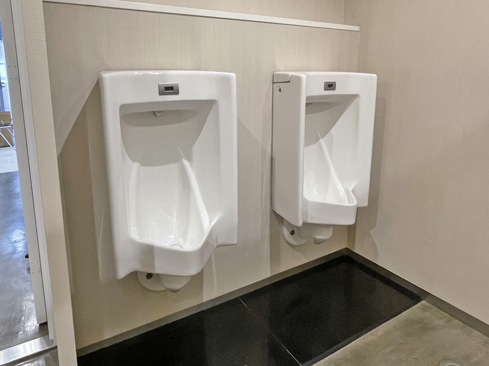 男性用トイレ