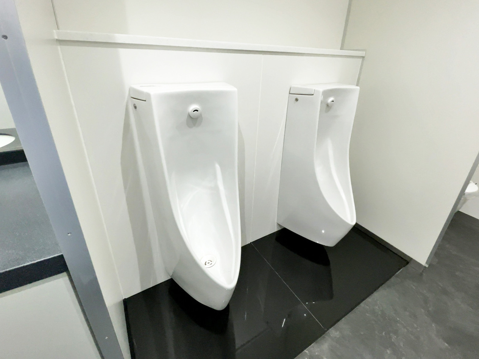 男性用トイレ