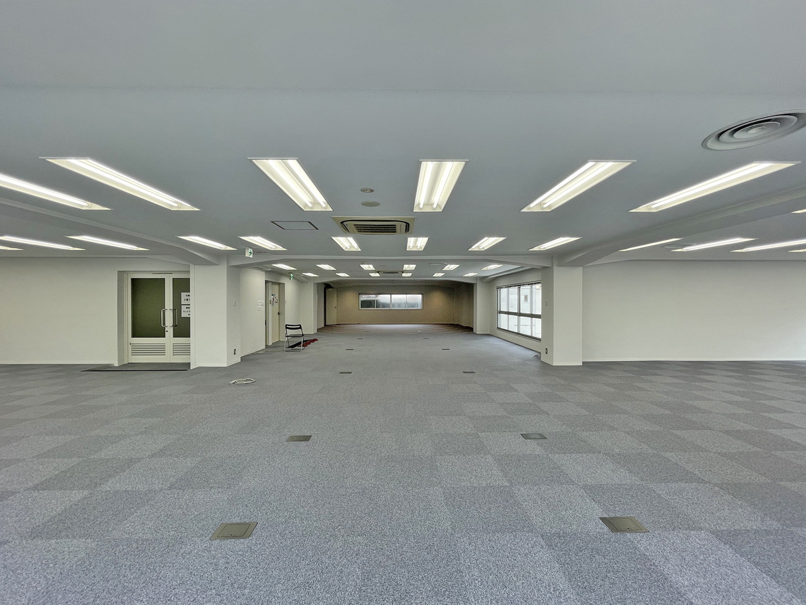 オフィス室内参考画像（6階・98坪）