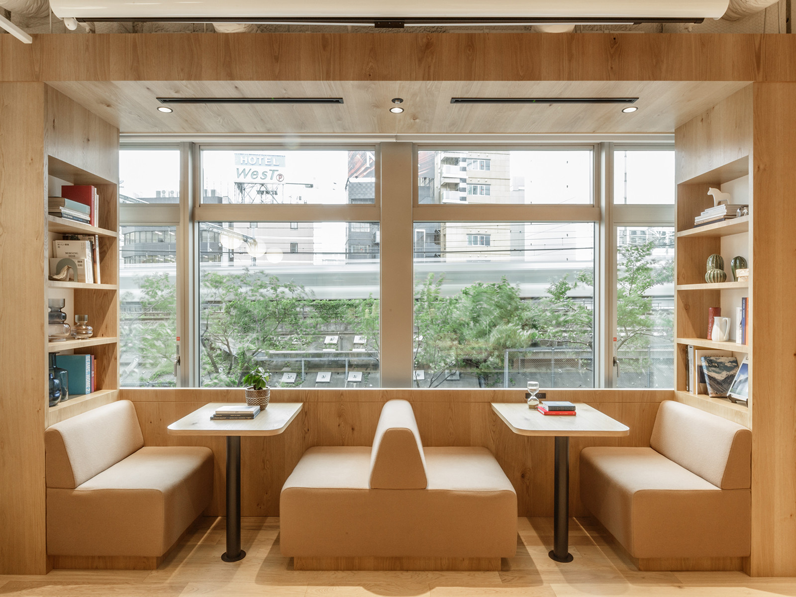 室内4