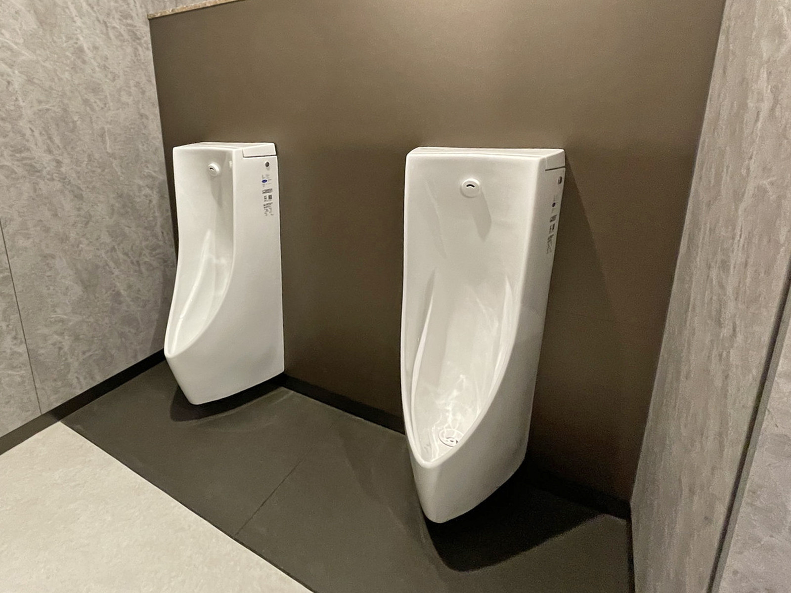 男性用トイレ