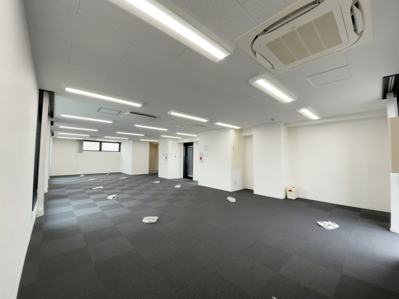 オフィス室内参考画像（4階・約30坪）