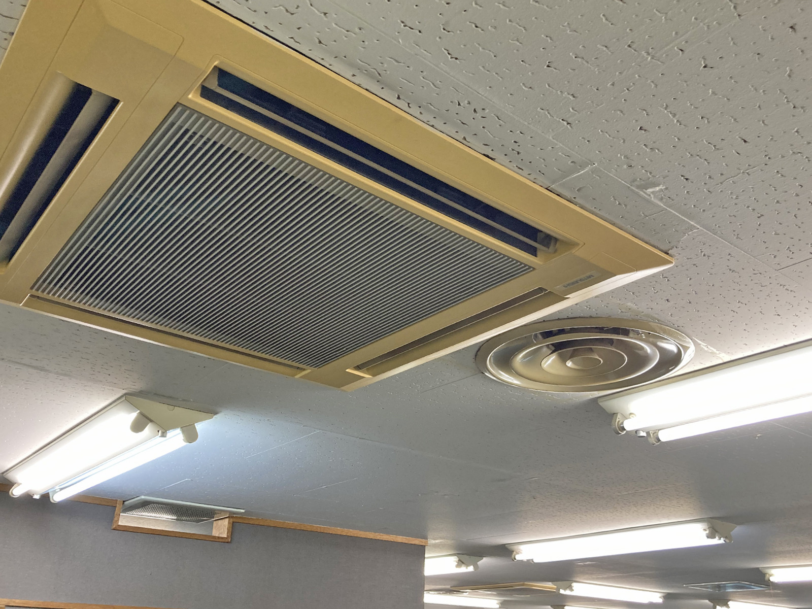 空調