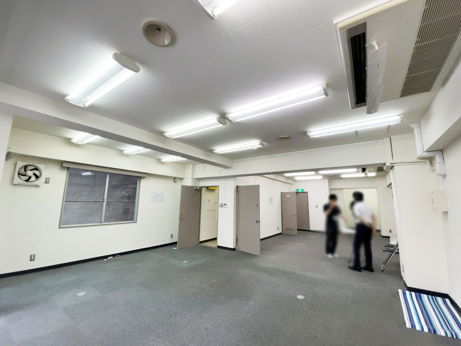 明るい室内