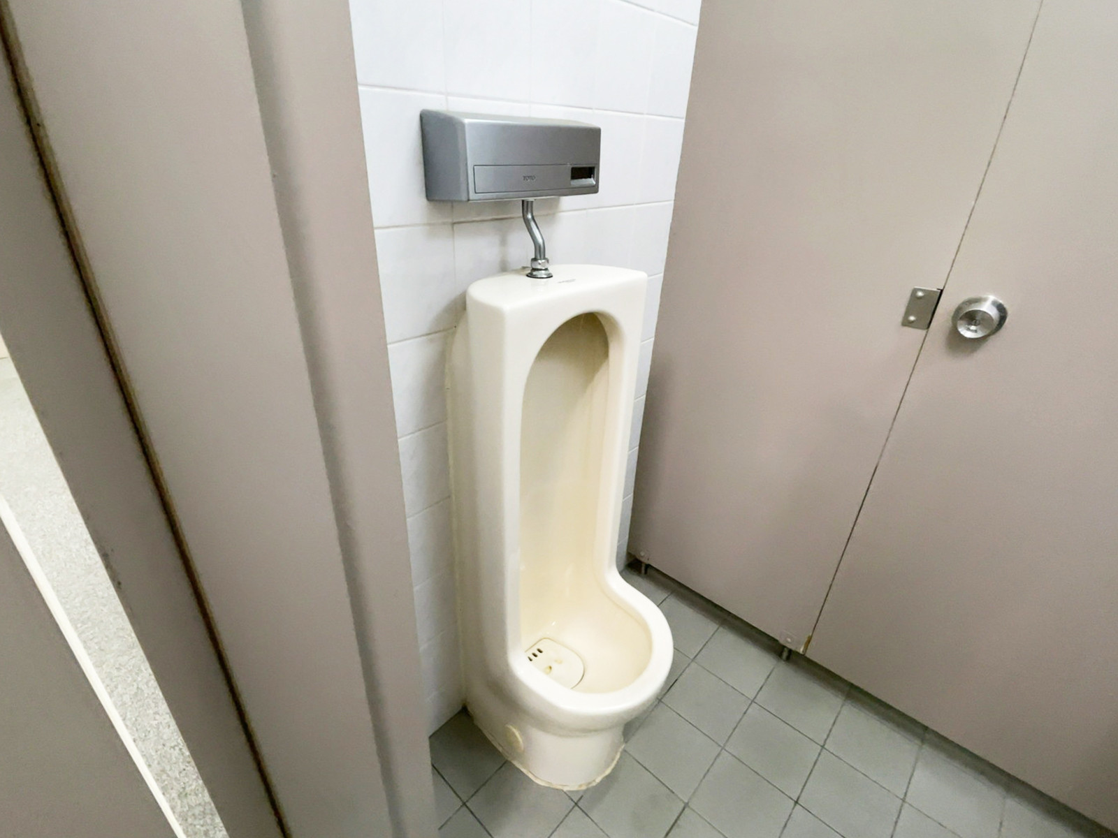 男性用トイレ