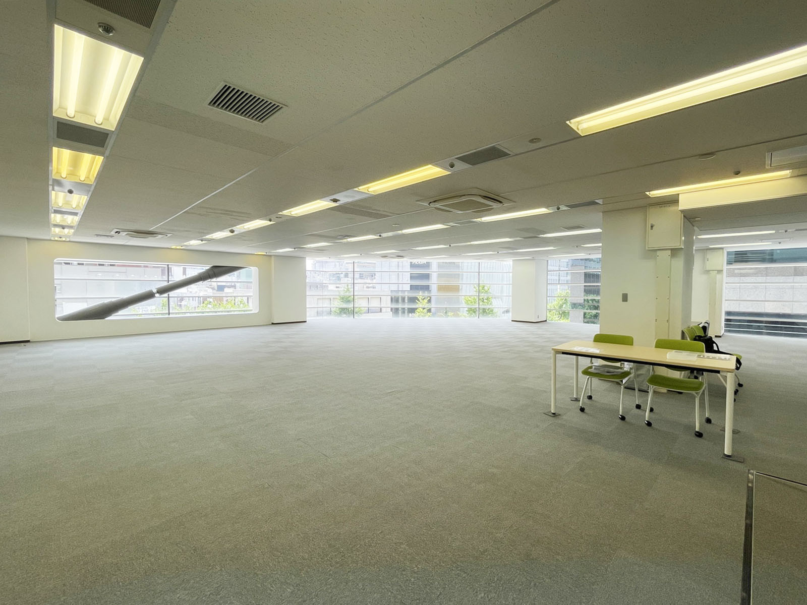 オフィス室内参考画像(5階・約64坪)