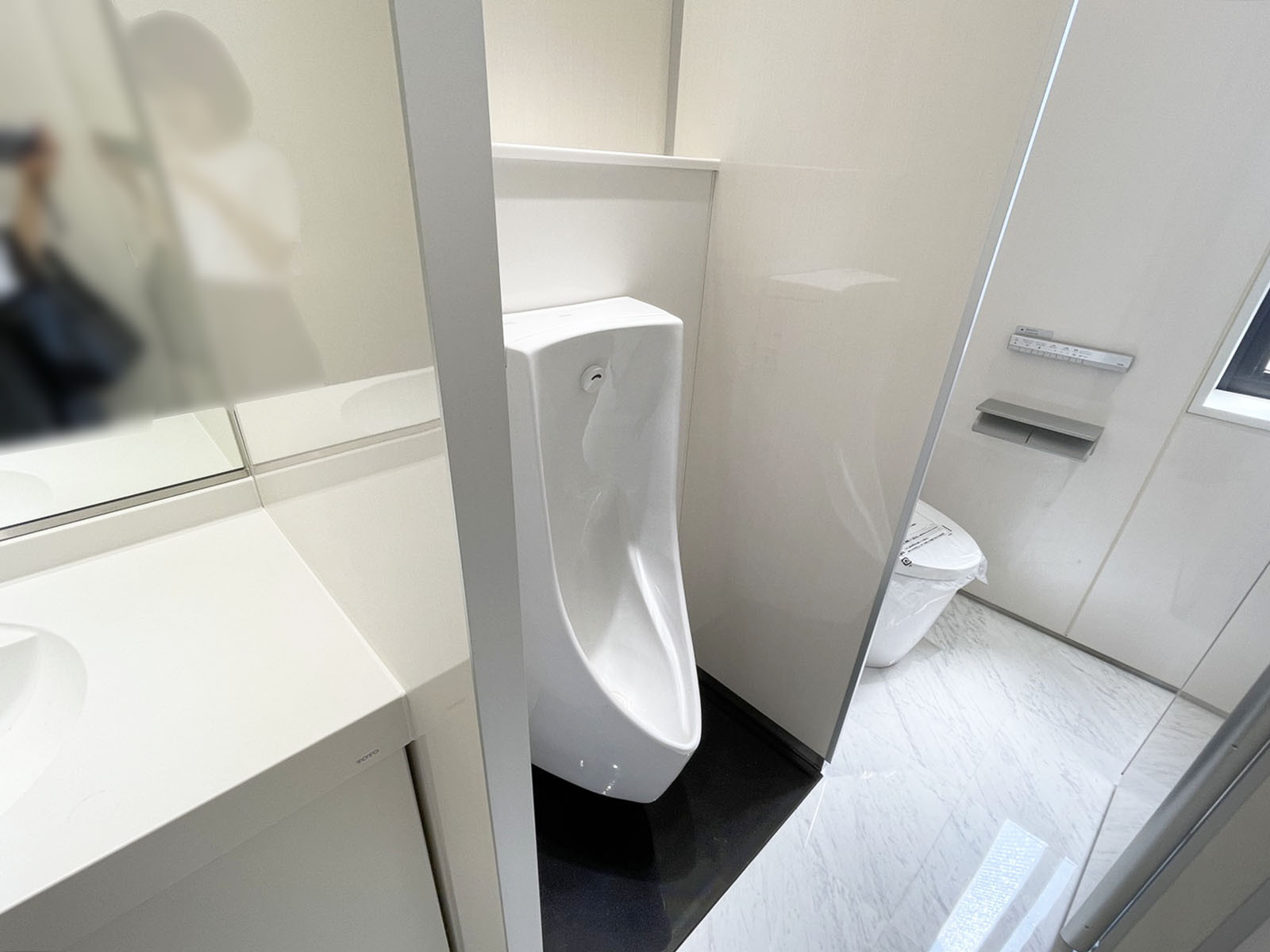 男性用トイレ