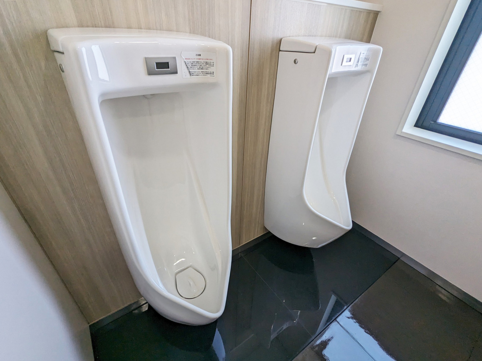 男性用トイレ