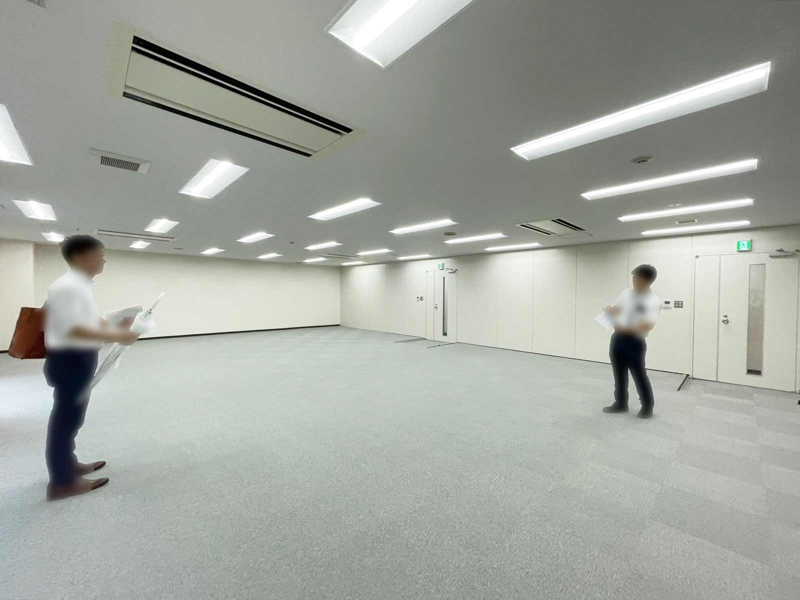 別角度の様子