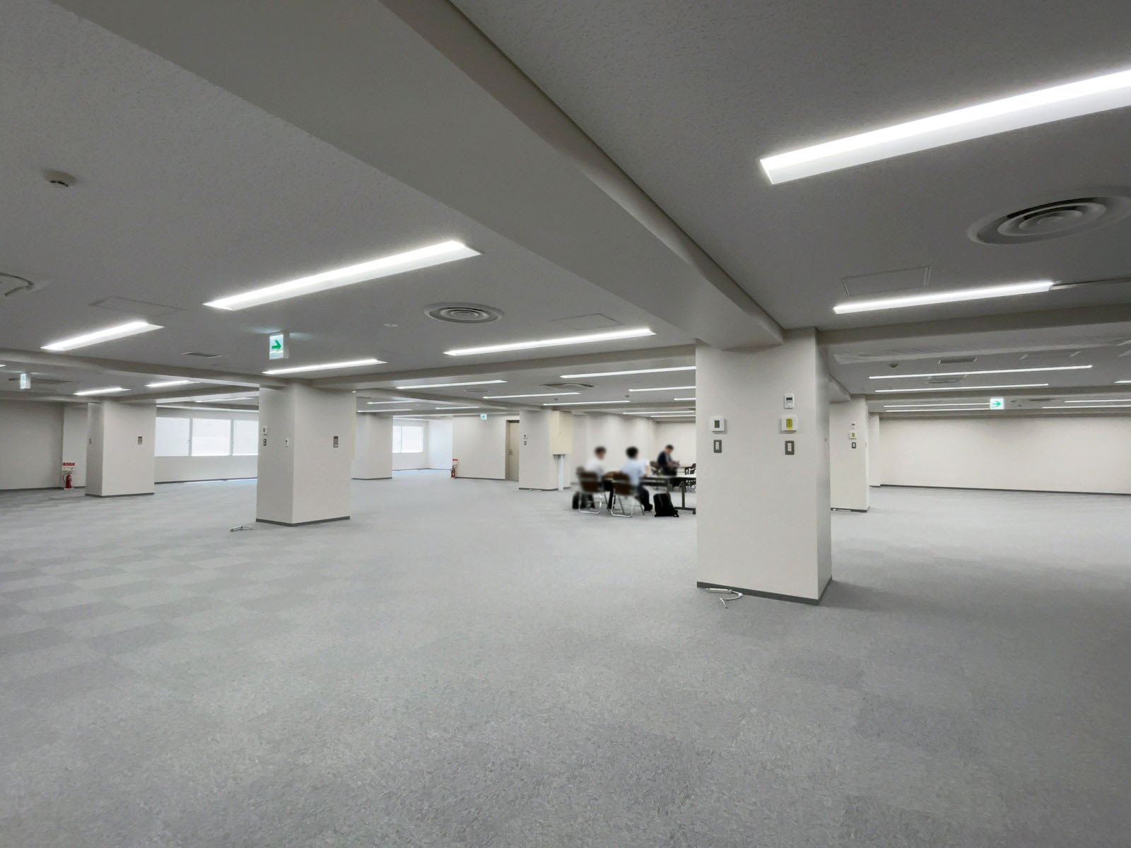 別角度の様子