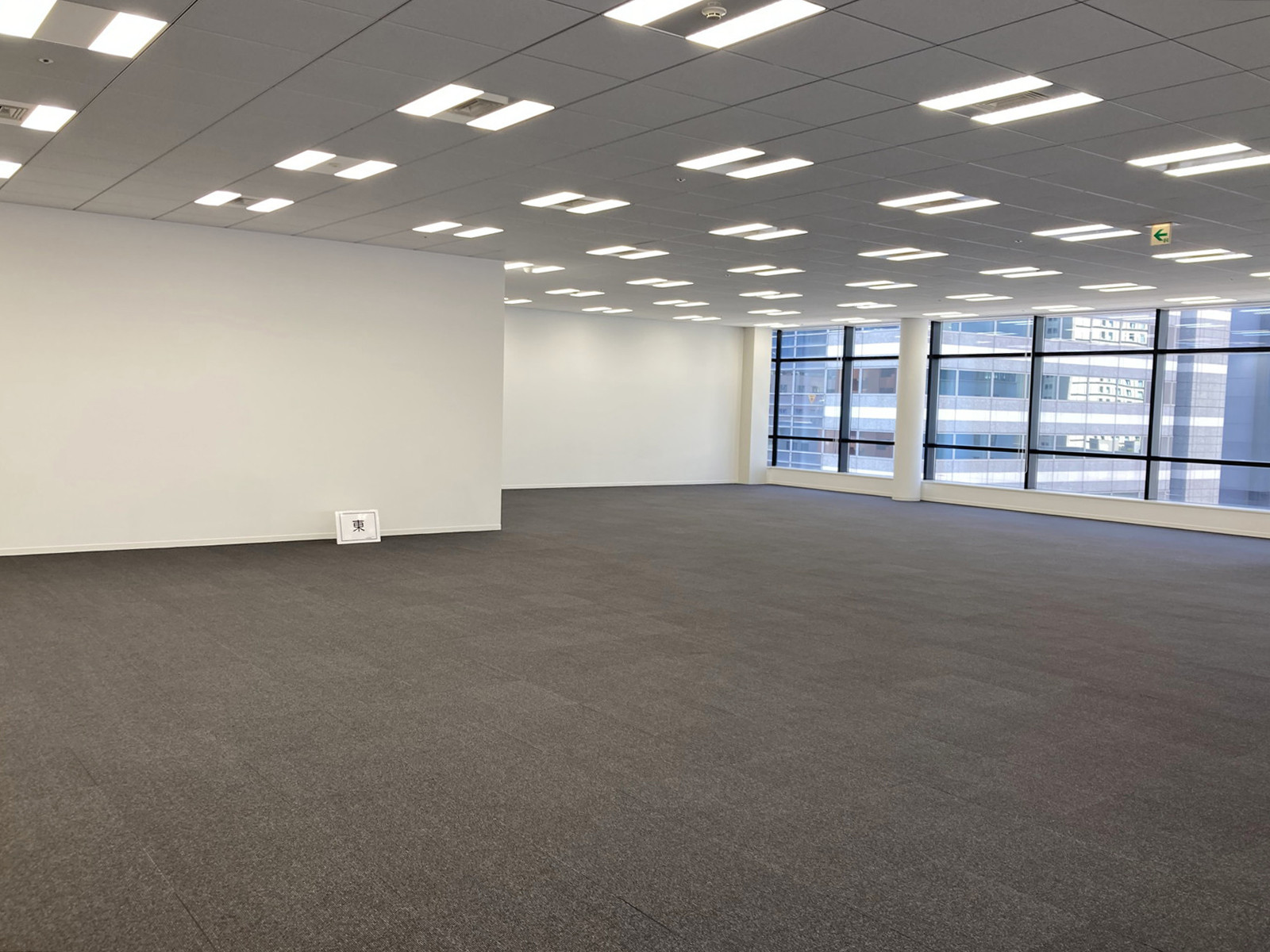 オフィス室内参考画像（9階・93坪）