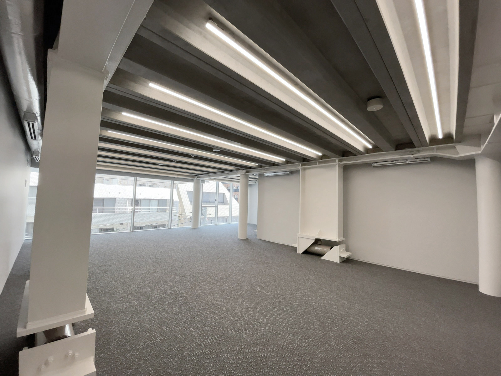 オフィス室内参考画像（4階・約28坪）