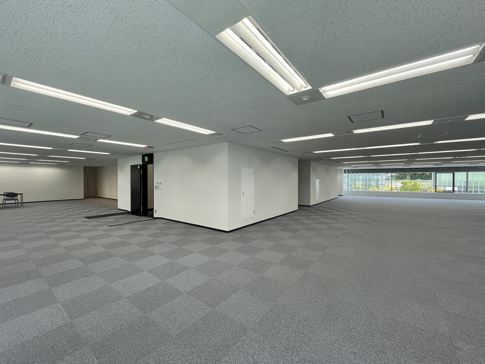 オフィス室内参考画像（2階・約109坪）