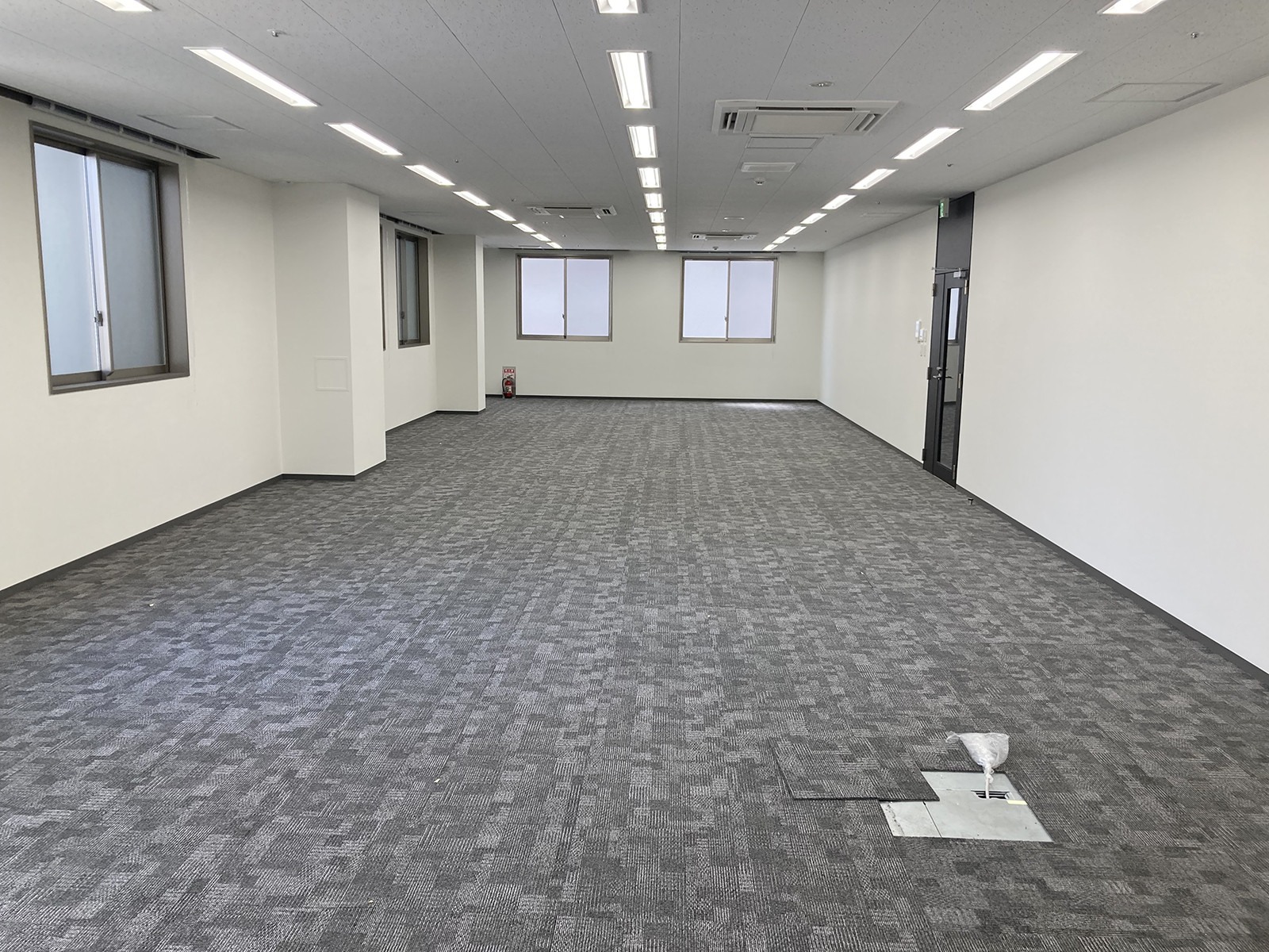 オフィス室内参考画像（8階・39坪）