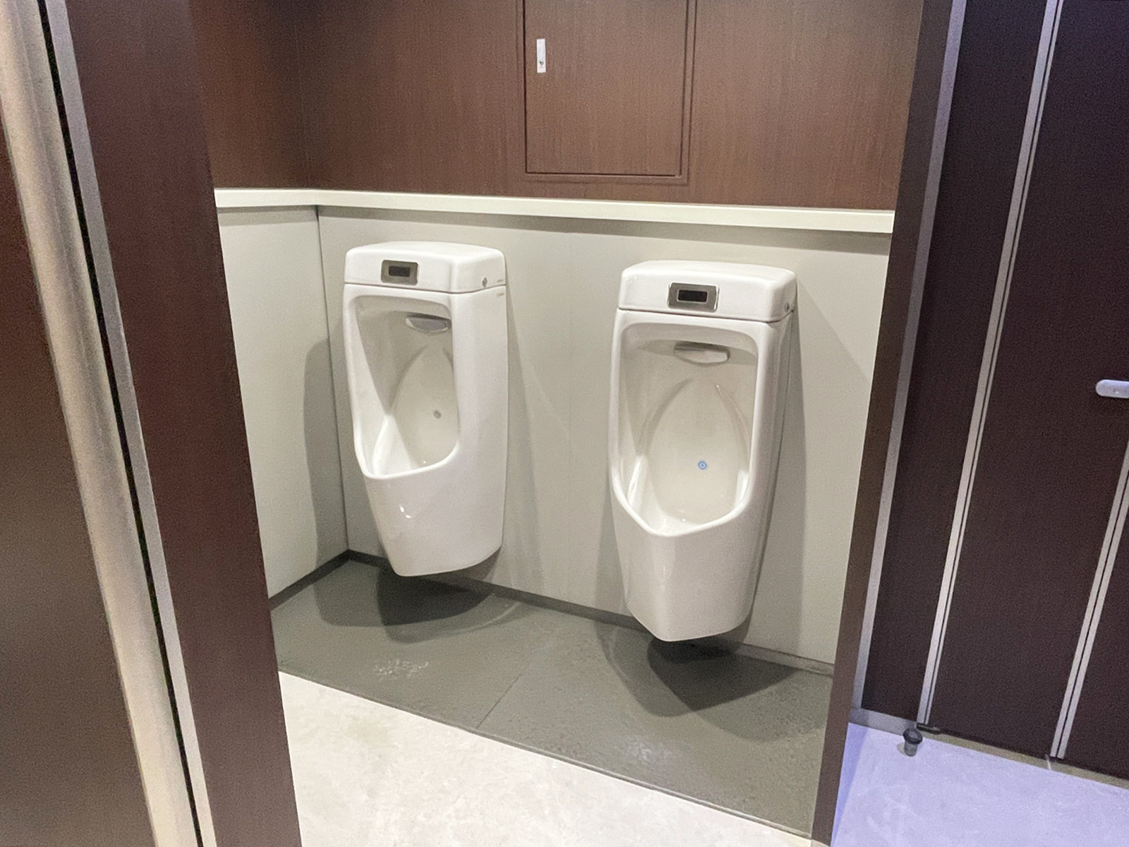 男性用トイレ