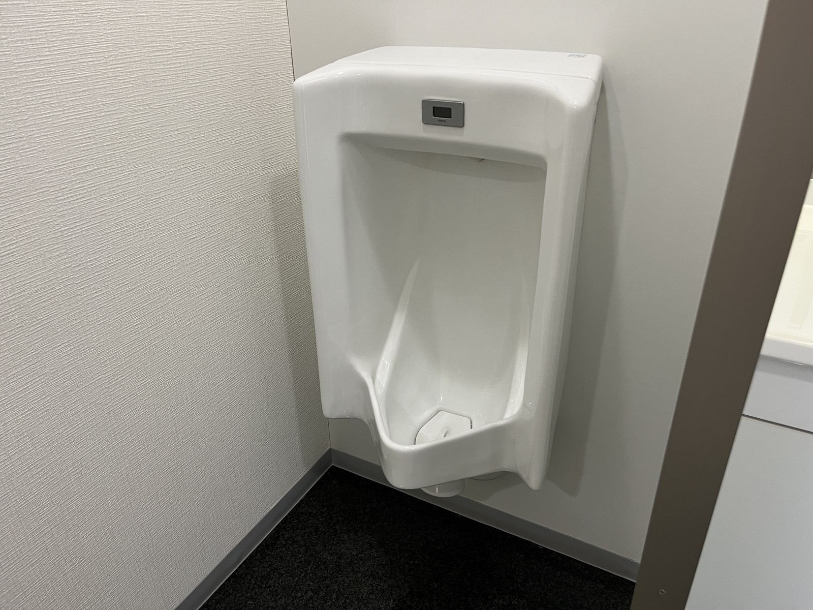 男性用トイレ