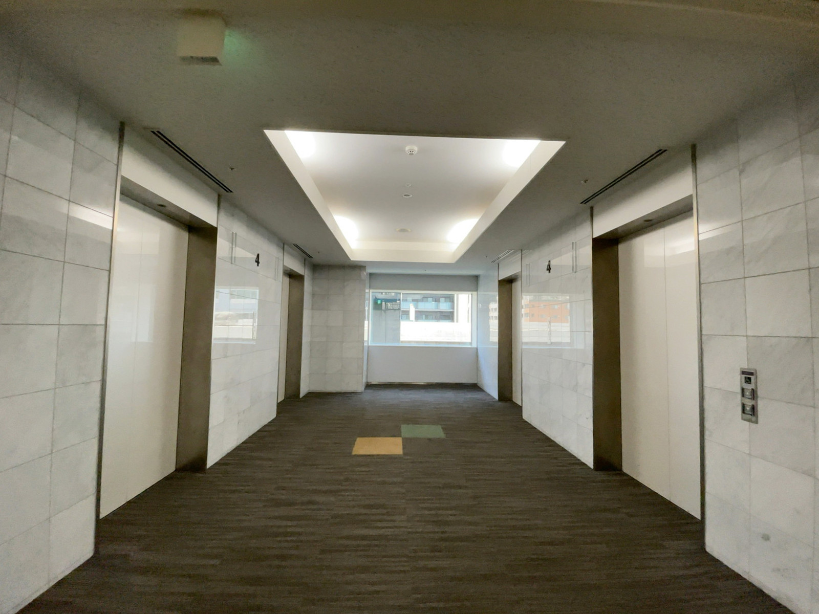 エレベーターホール