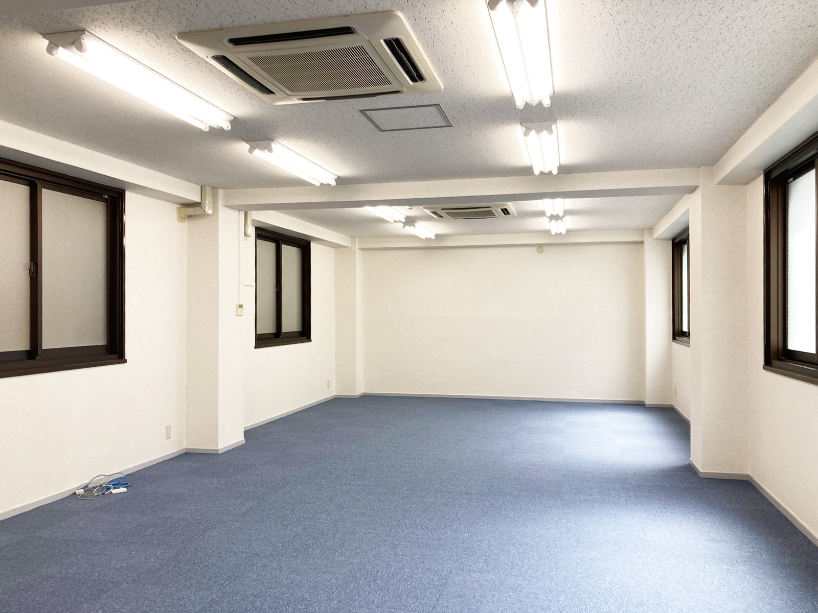オフィス室内参考画像(3階・約20坪)