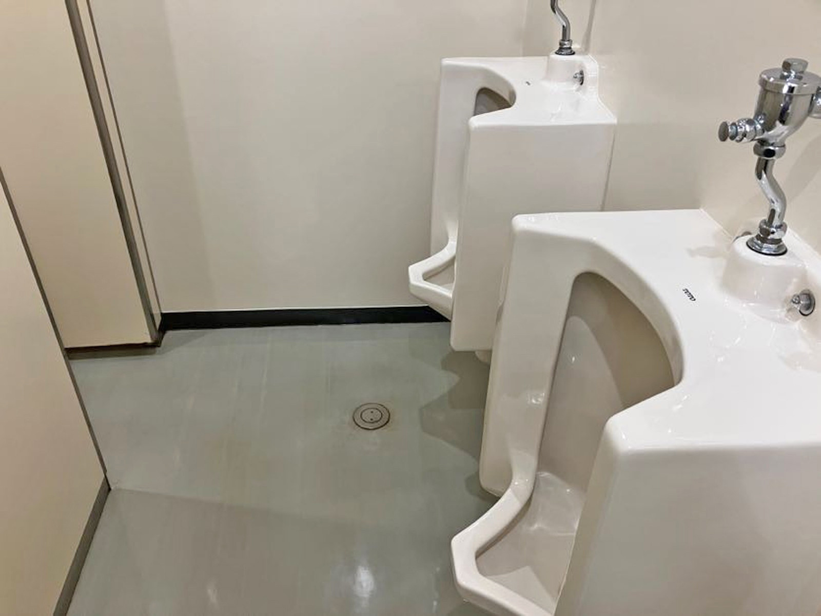 男性用トイレ