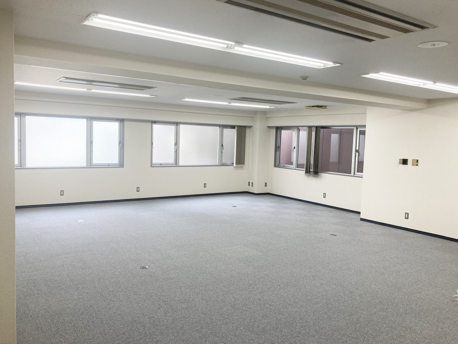 オフィス室内参考画像(4階・約28坪)