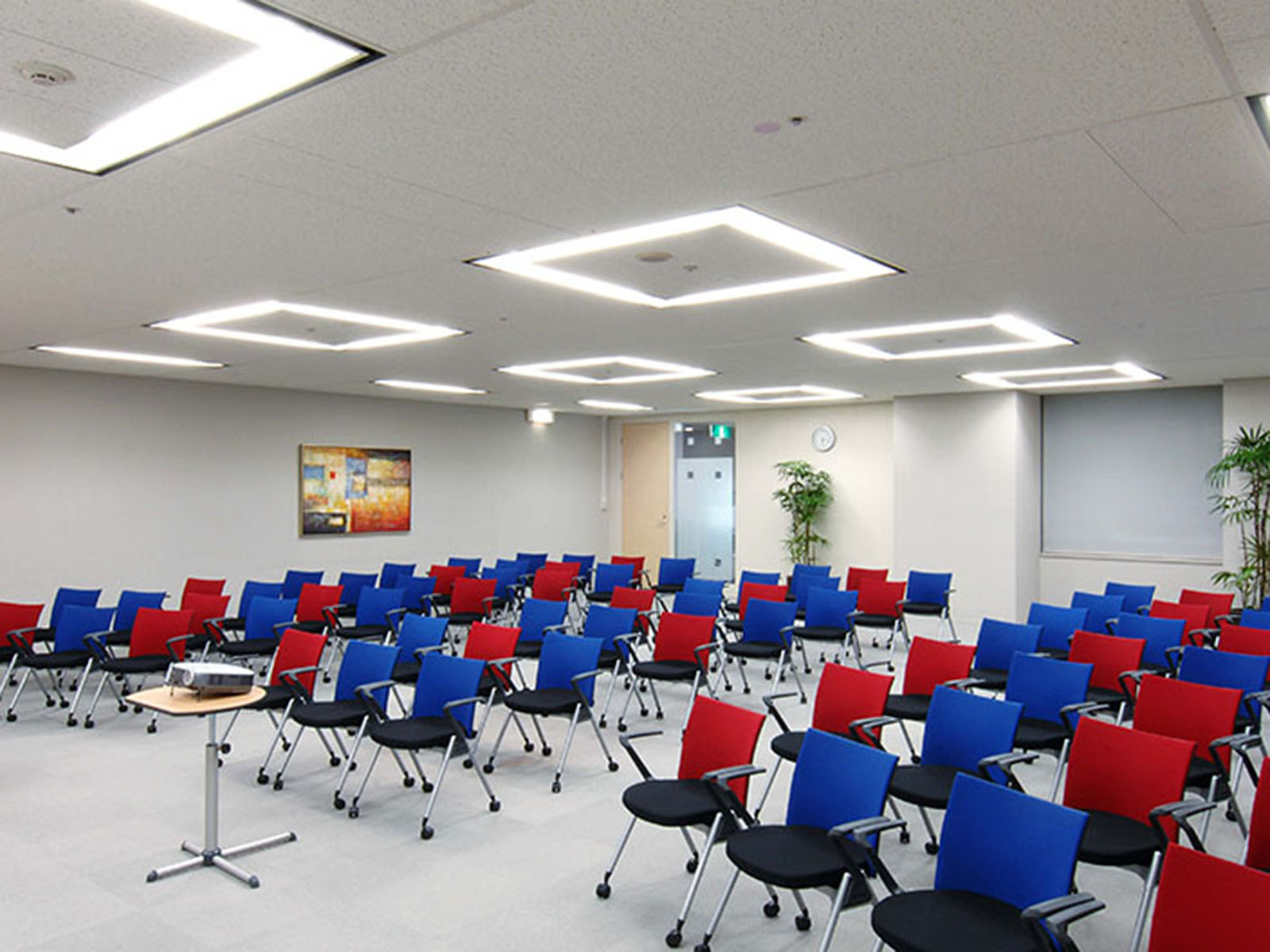 室内8