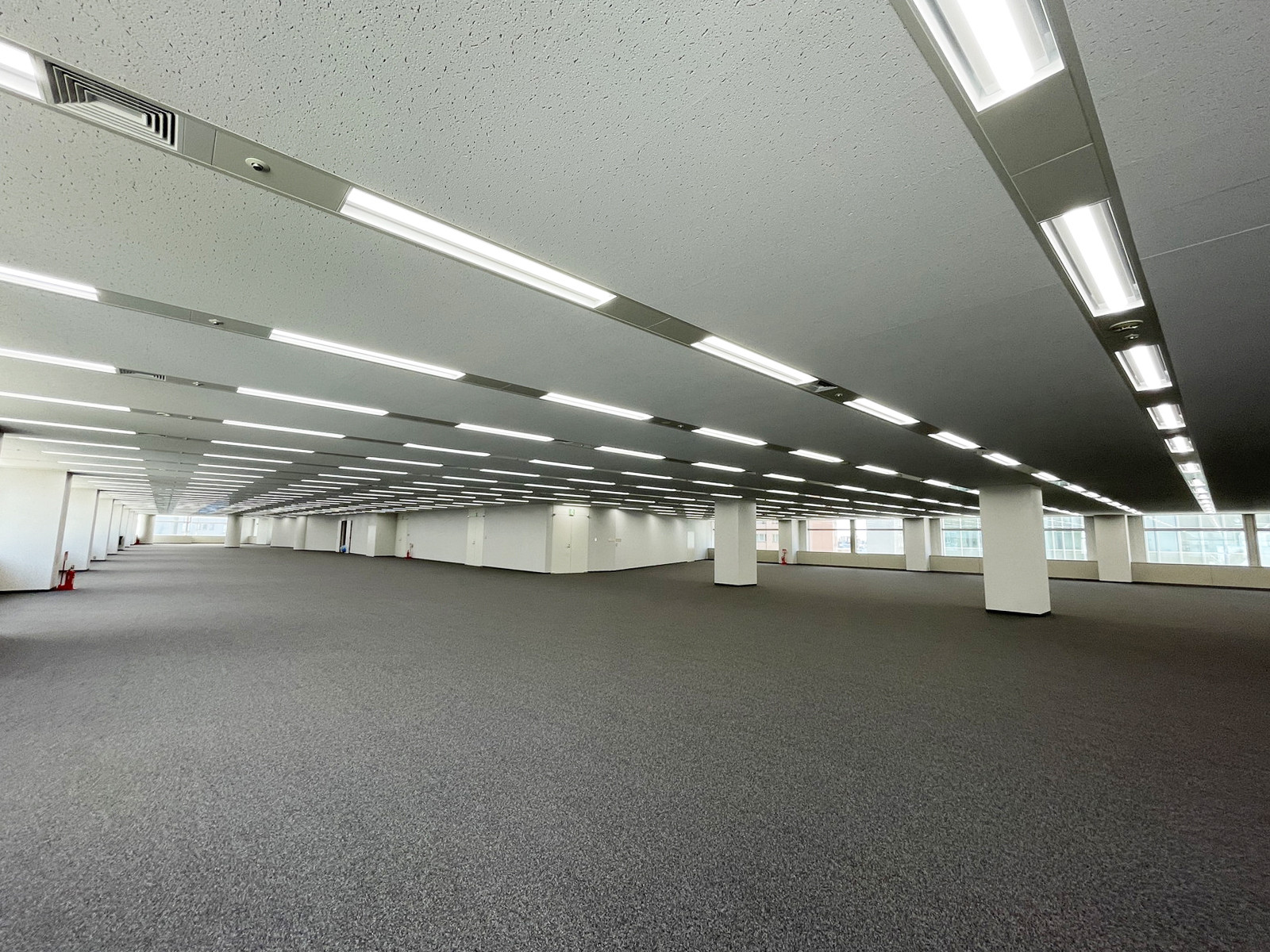 オフィス室内参考画像(6階・約464坪)
