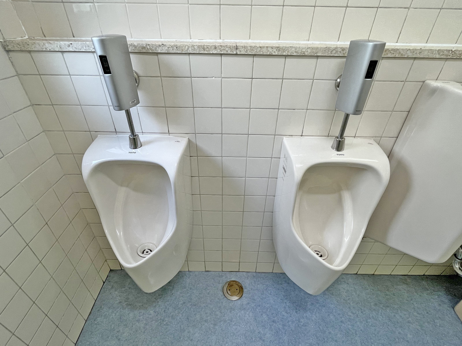 男性用トイレ