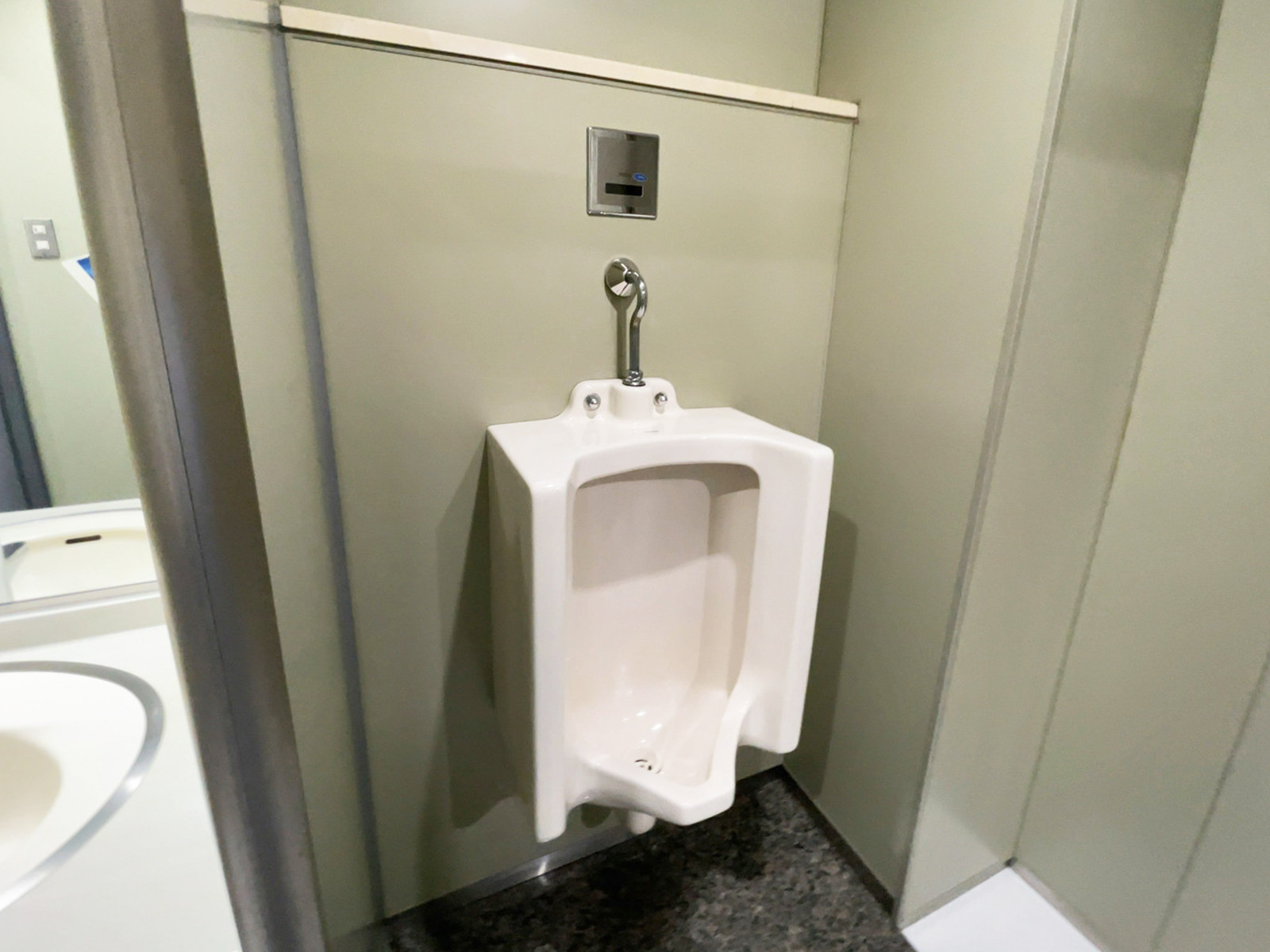 男性用トイレ