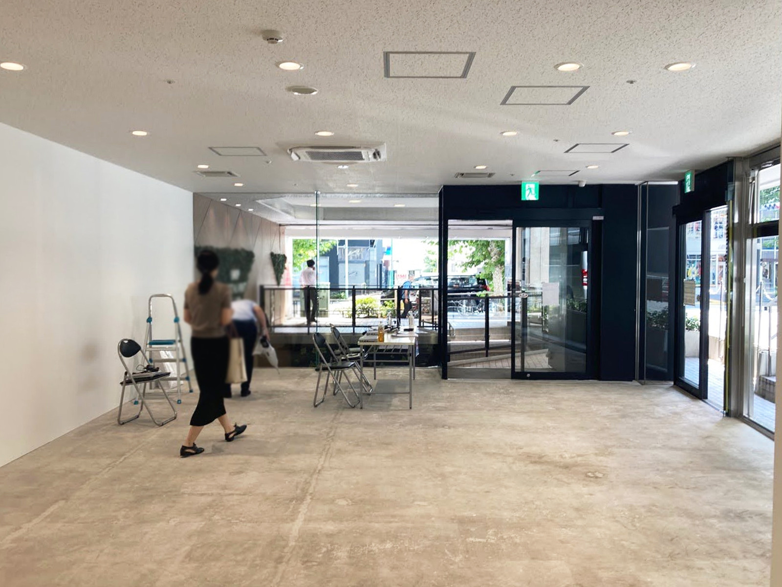 別角度の様子