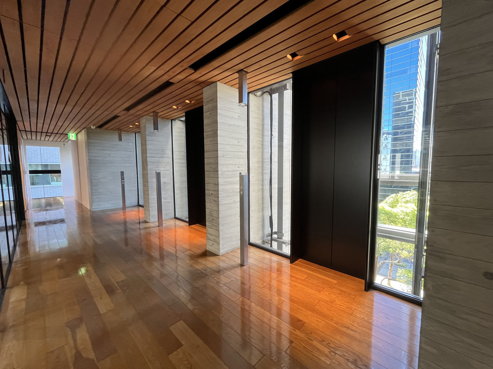 エレベーターホール