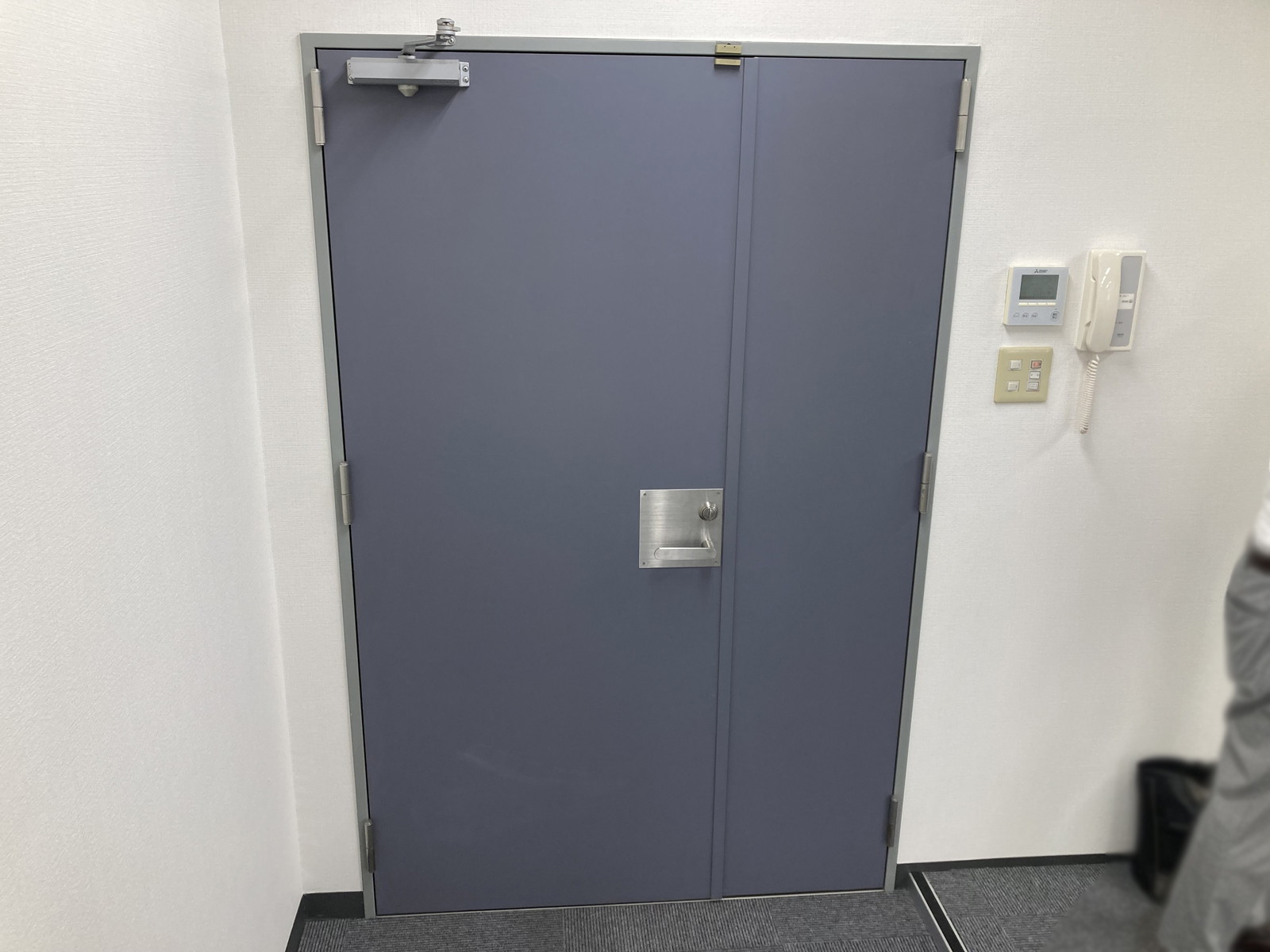 貸室出入り口