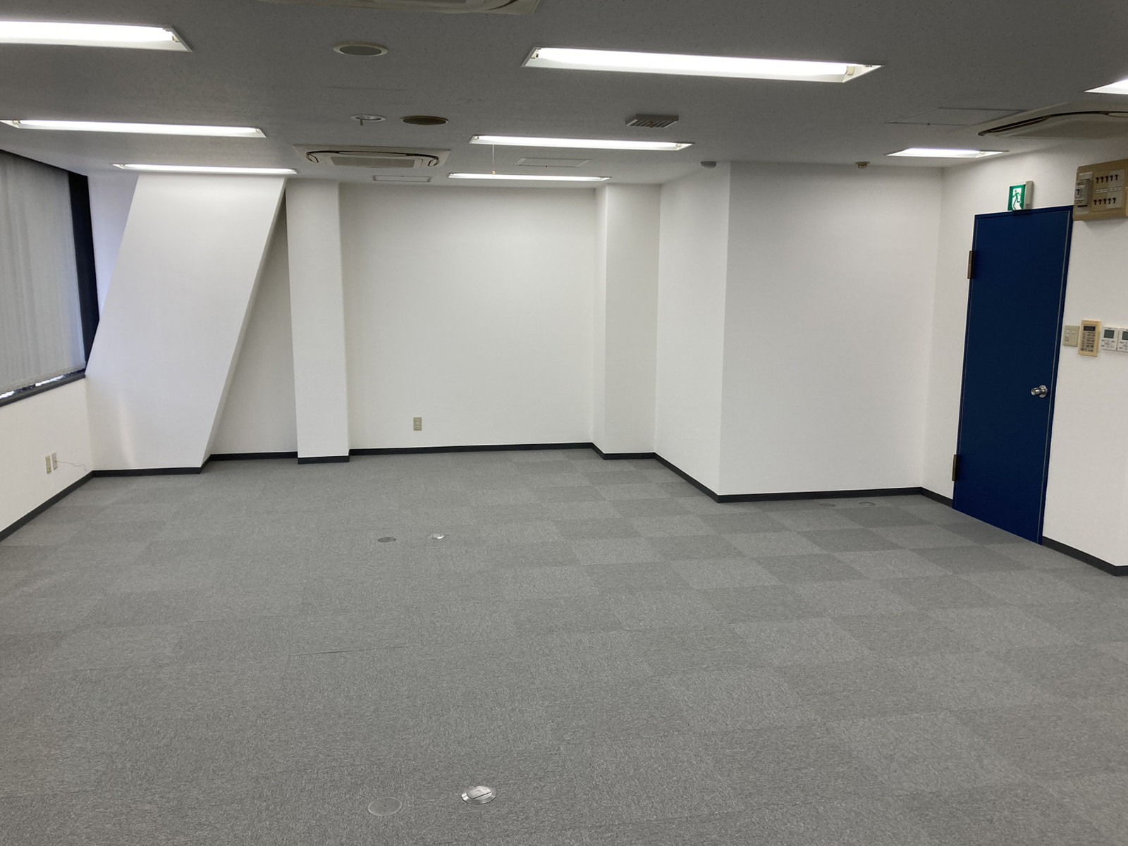 別角度の様子