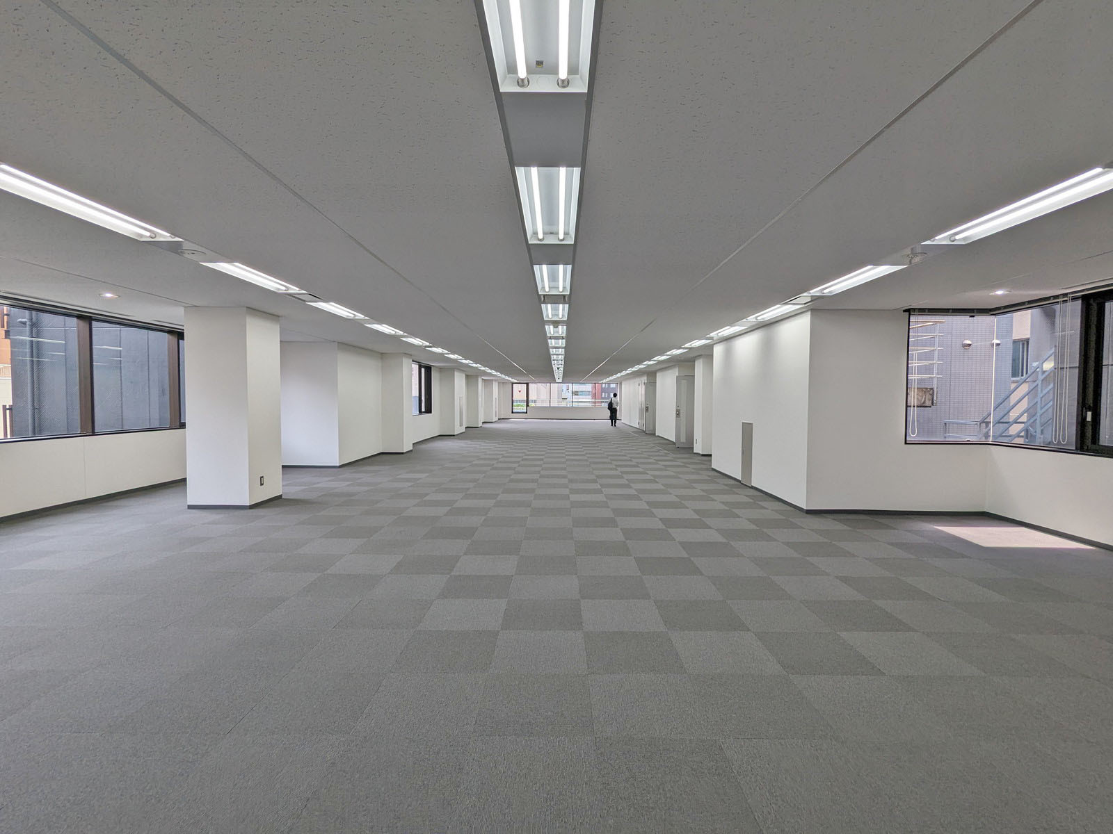 オフィス室内参考画像（7階・約111坪）