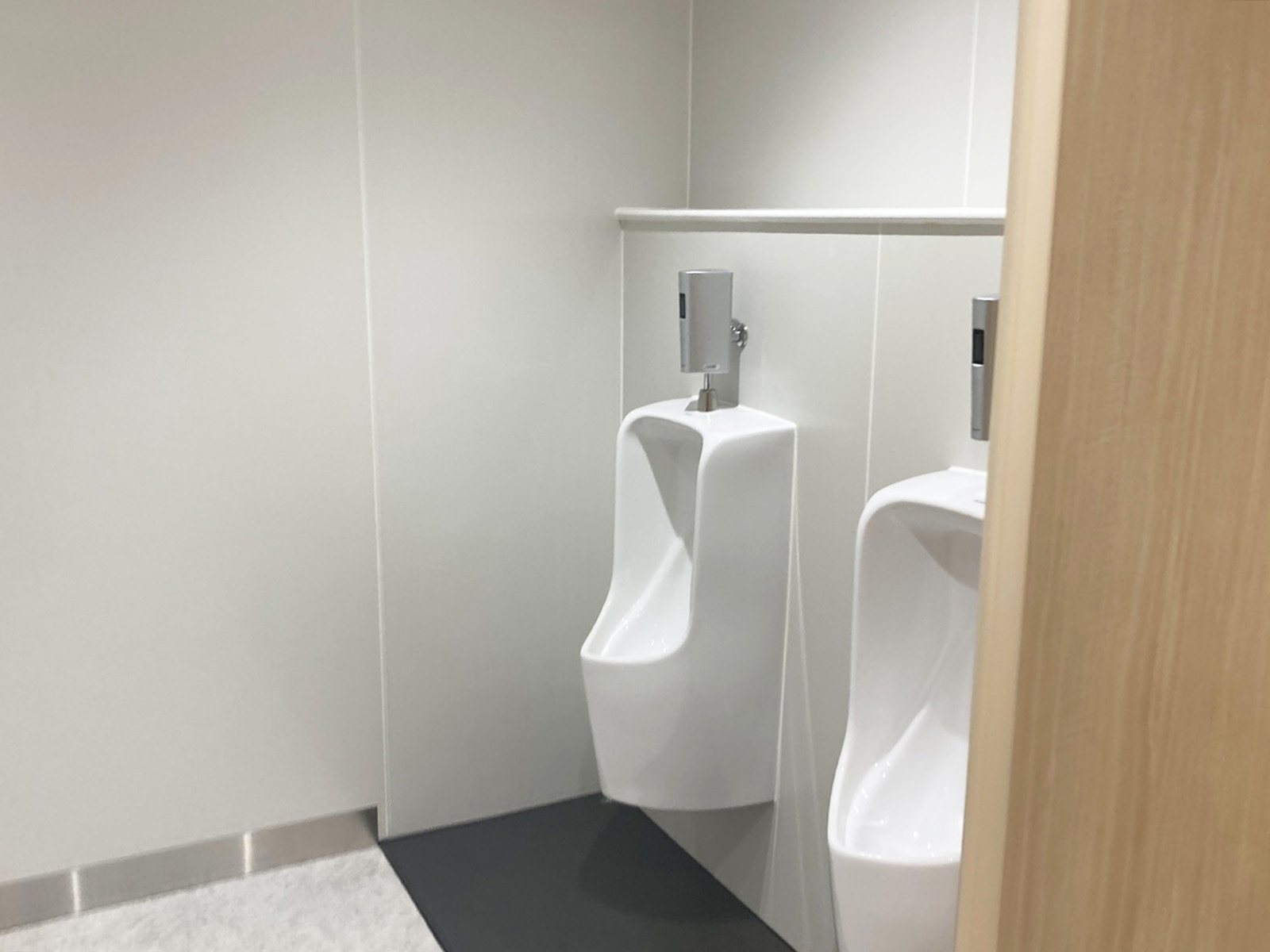 男性用トイレ