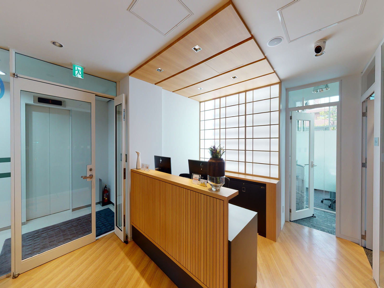 室内1