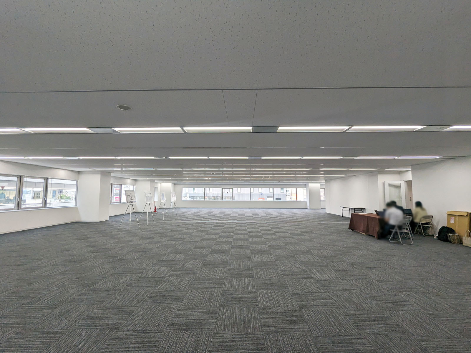 別角度の様子
