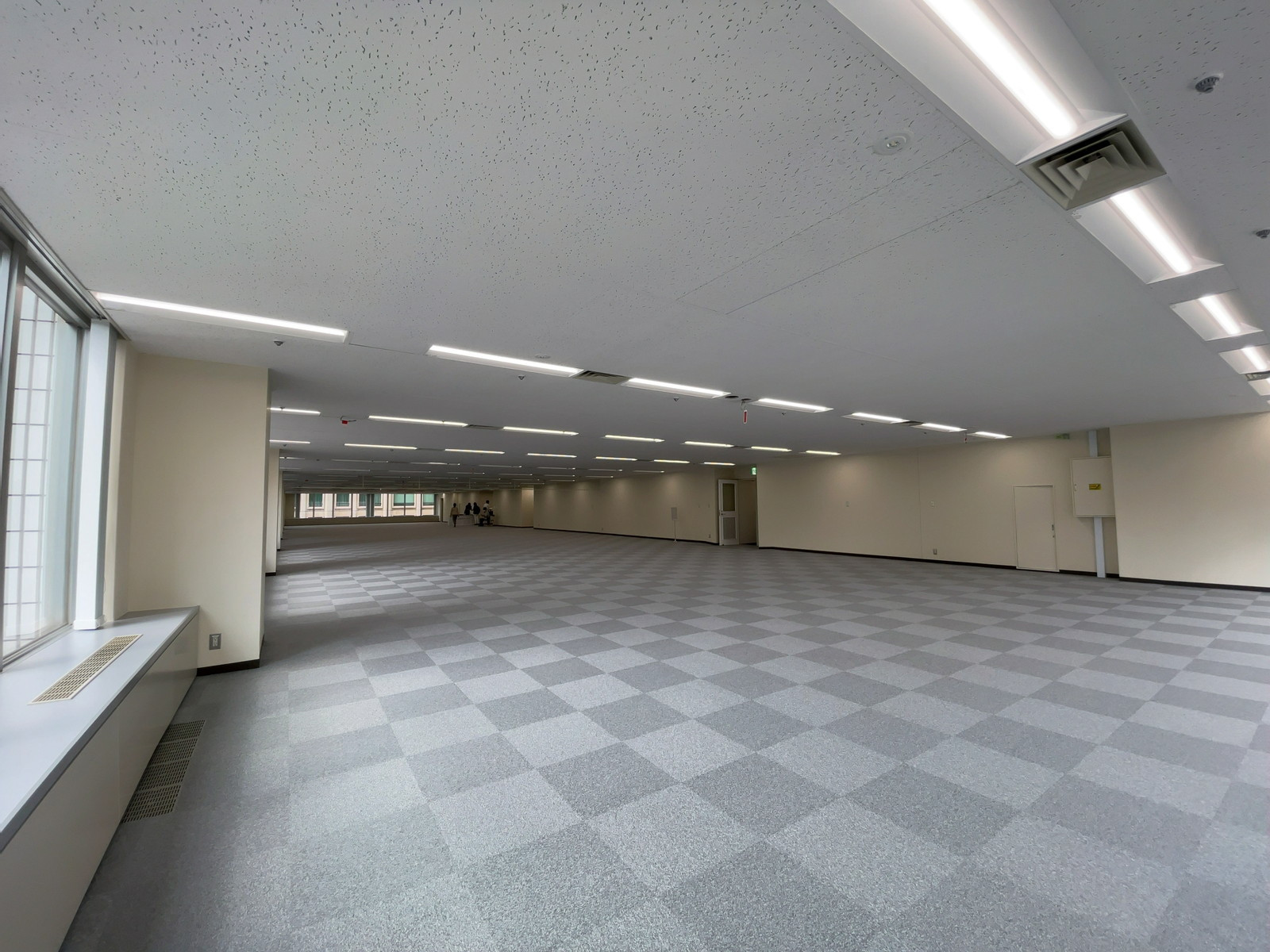 オフィス室内参考画像(9階・約195坪)