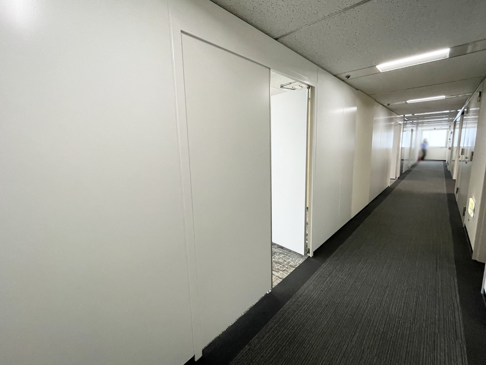 貸室出入口