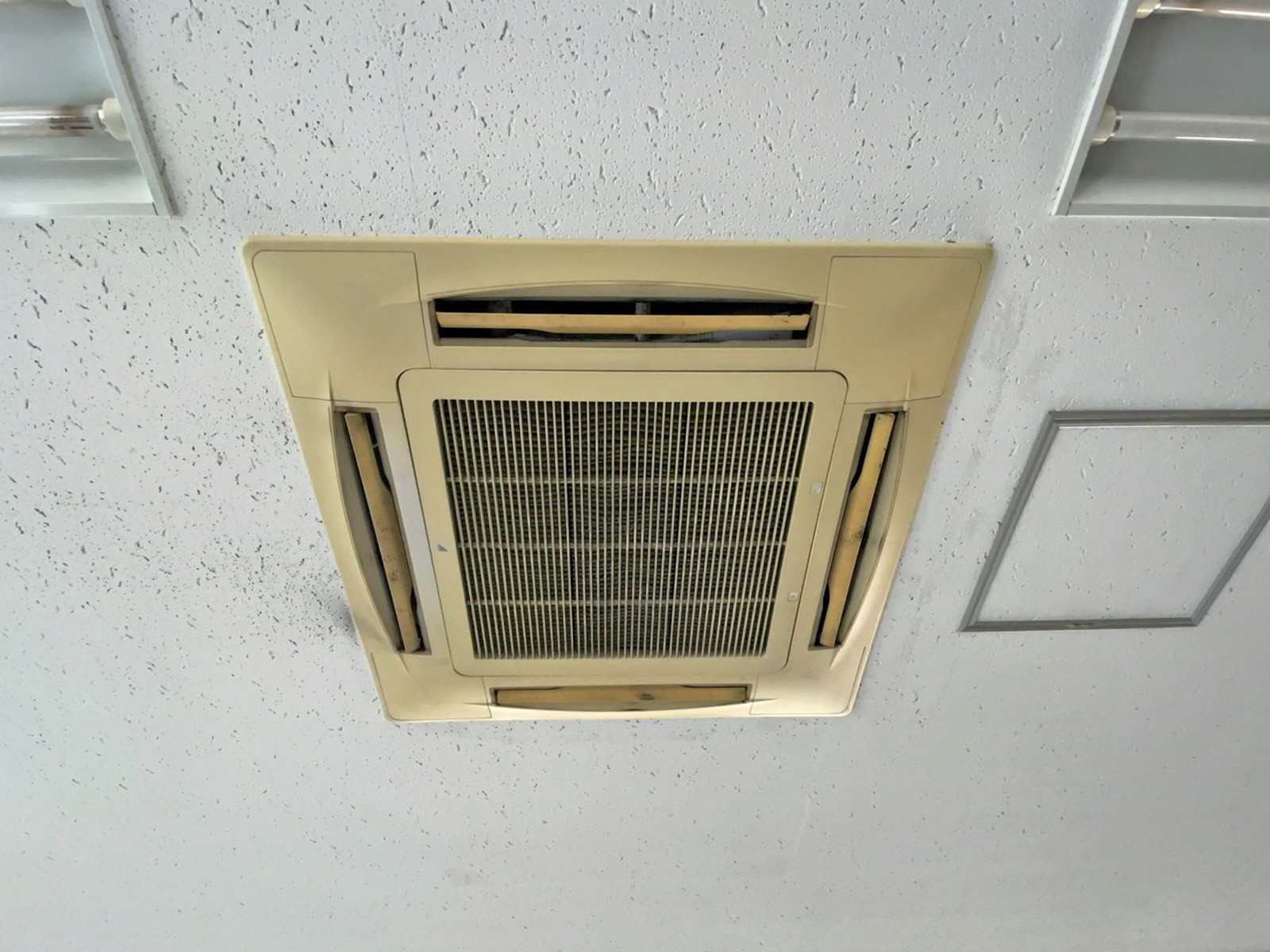 空調