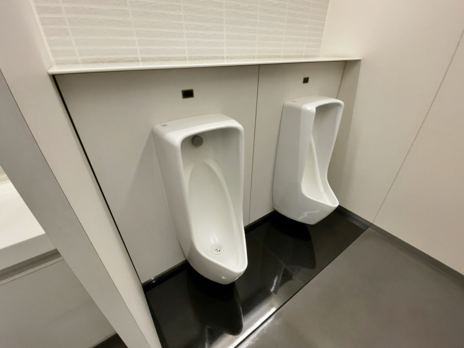 男性用トイレ