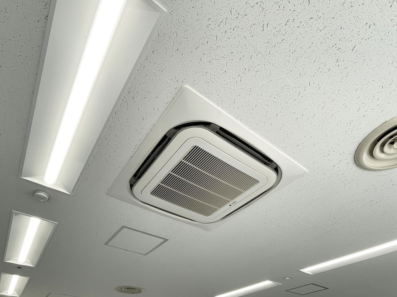 空調