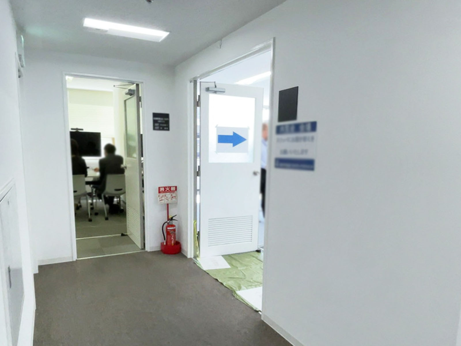 貸室出入口