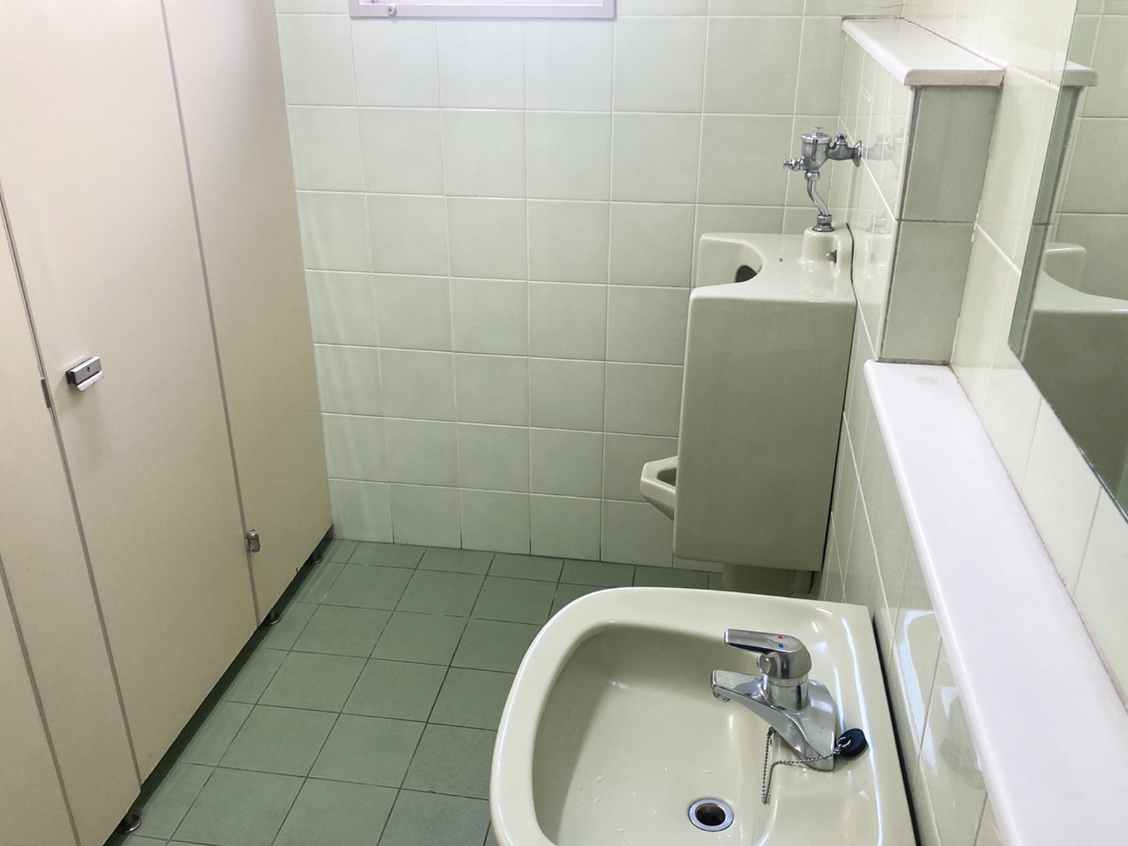 男性用トイレ