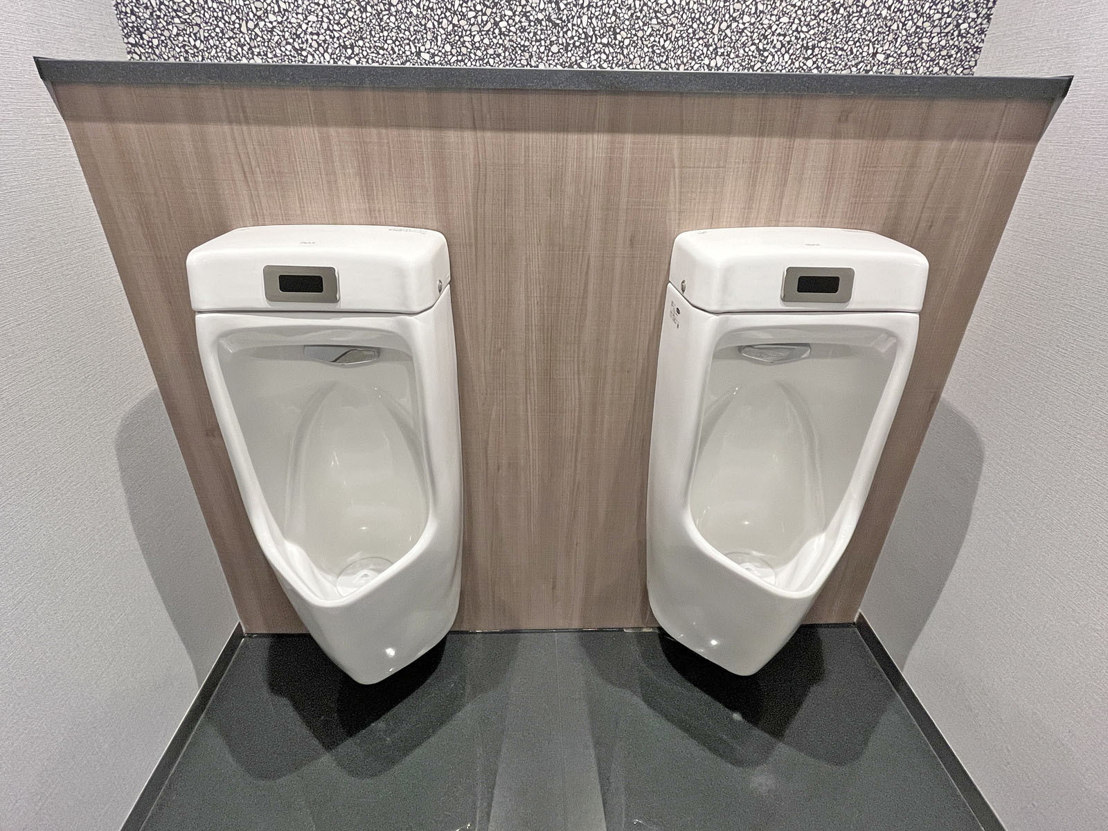 男性用トイレ