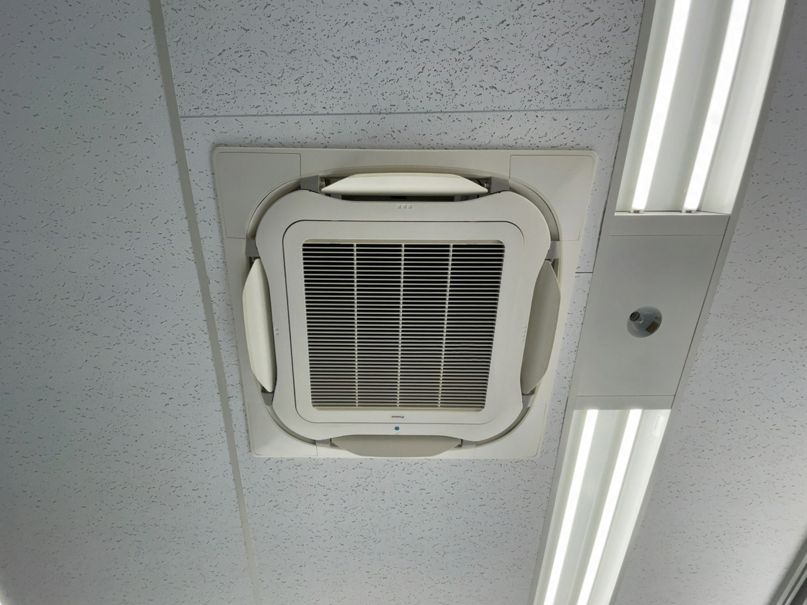 空調