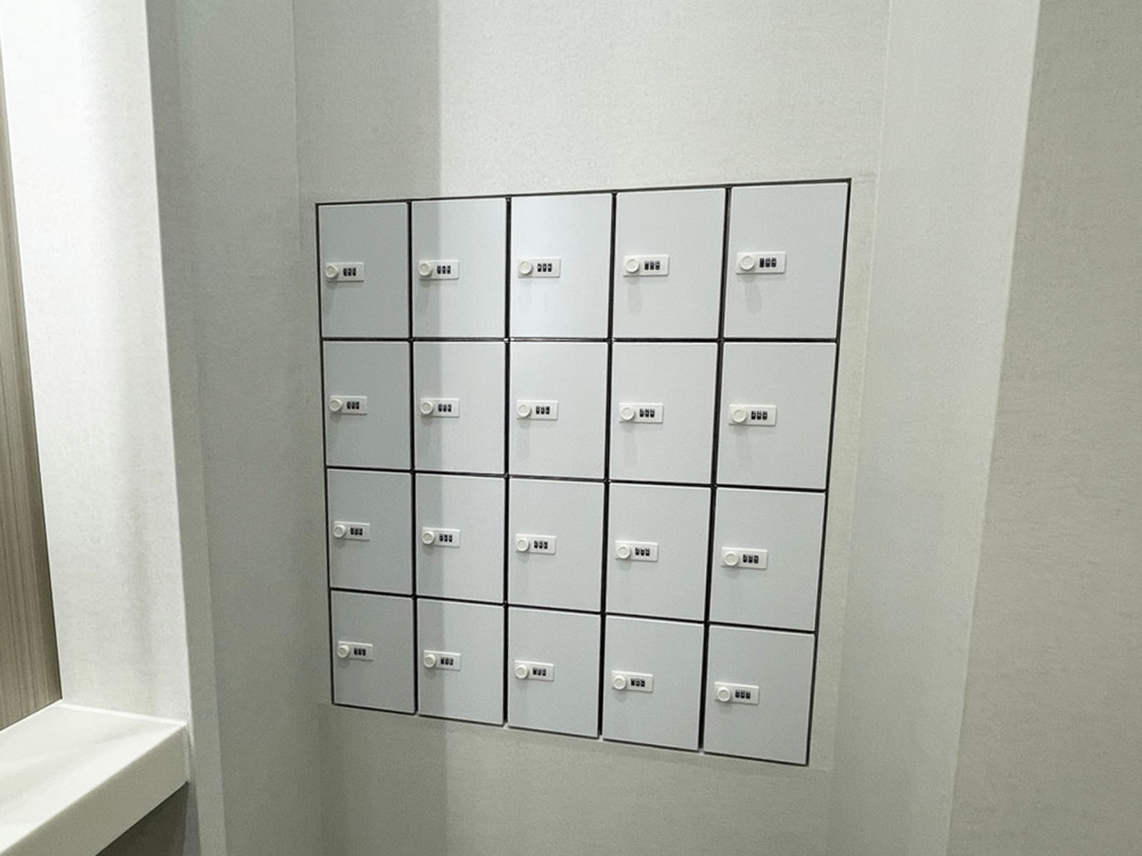 トイレ内の収納ボックス